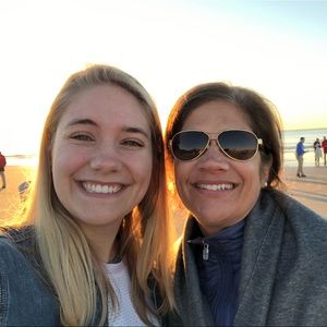 Meet your Posher, Jeanne